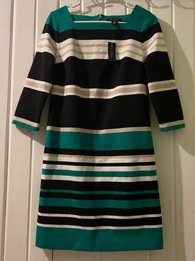 WHITE HOUSE BLACK MARKET sheath dress-size 4 NWT